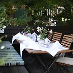 Wellings Romantik Zur Linde מוארס