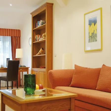 Wellings Romantik Zur Linde Szálloda Moers