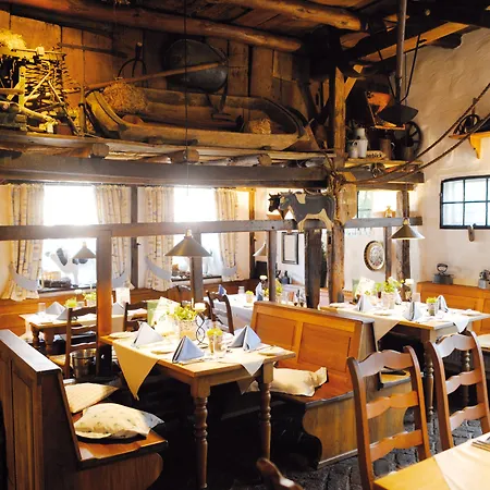 Wellings Romantik Zur Linde Hotell 4*