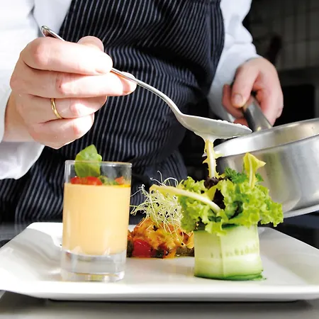 Wellings Romantik Zur Linde Hotel 4*