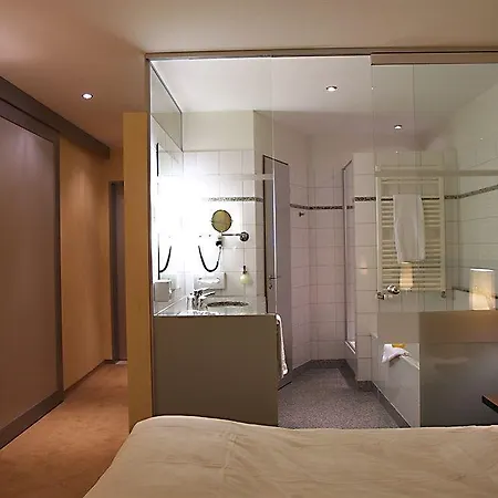 Wellings Romantik Zur Linde Szálloda 4*