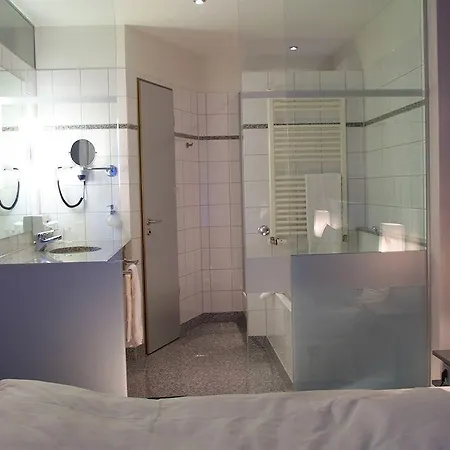 Wellings Romantik Zur Linde فندق 4*