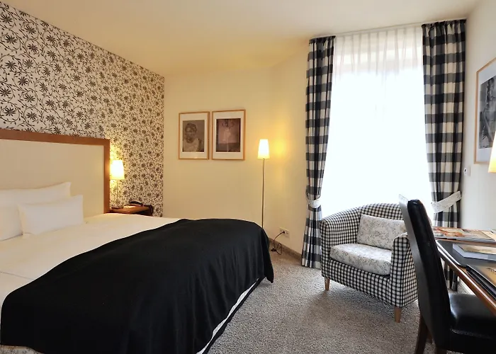 Отель Wellings Romantik Zur Linde 4*