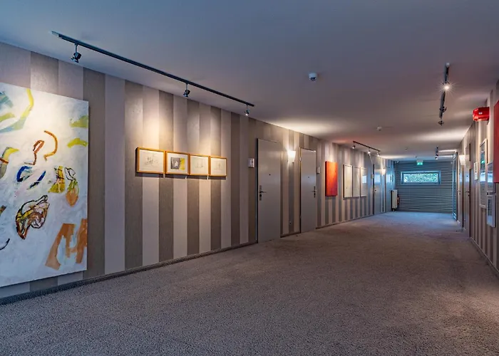 Отель Wellings Romantik Zur Linde Мёрс